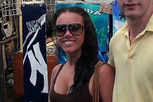 美女露0的尿孔无档图片