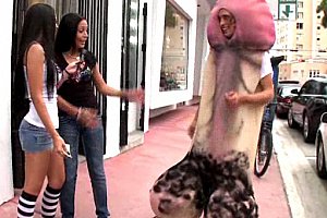 男外卖员被同性脱裤摸吊